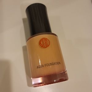 Koh Gen Do Aqua Foundation in 123